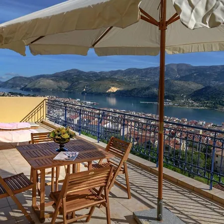 Entheos Panorama Apartman *